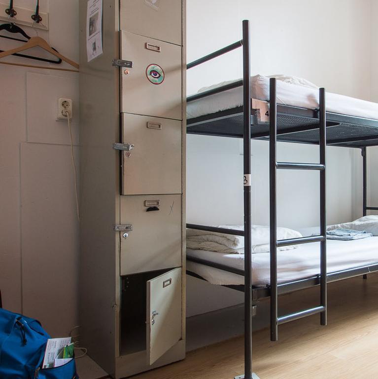 Stone Hotel & Hostel Утрехт Екстериор снимка