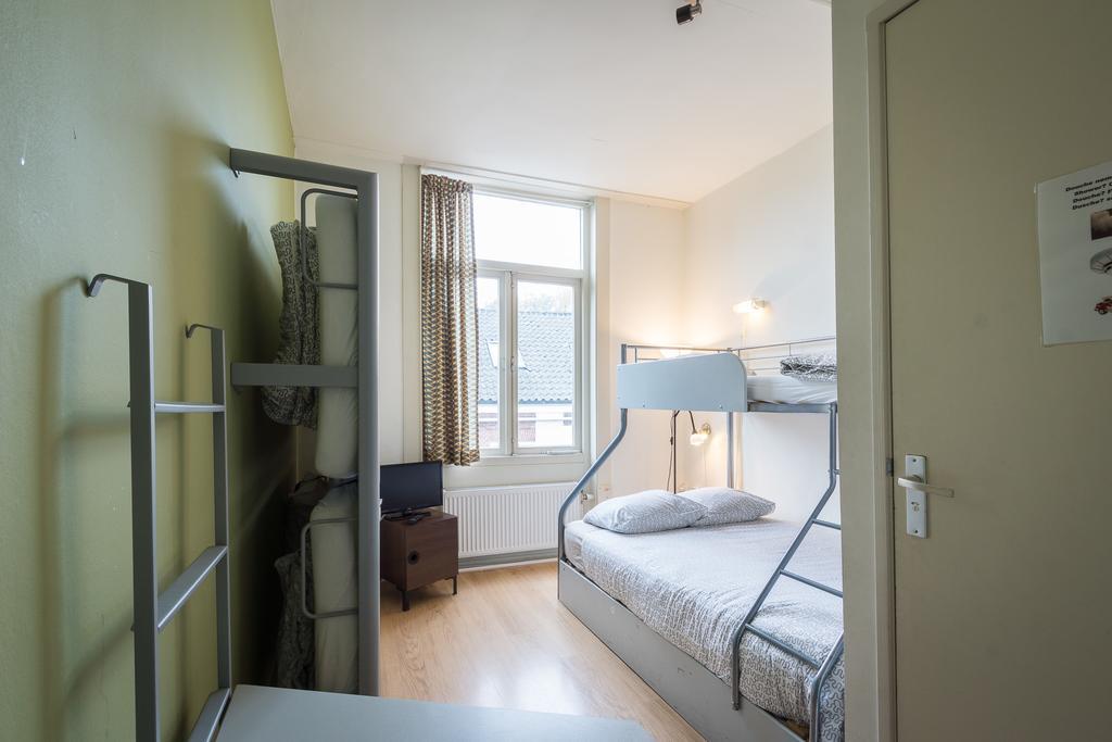 Stone Hotel & Hostel Утрехт Екстериор снимка