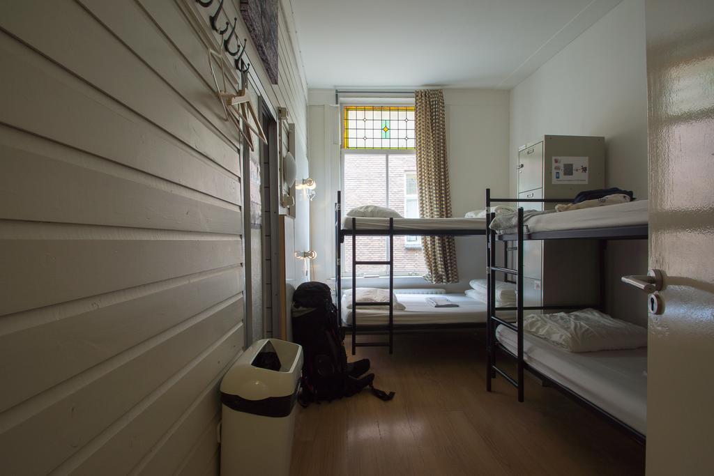 Stone Hotel & Hostel Утрехт Екстериор снимка
