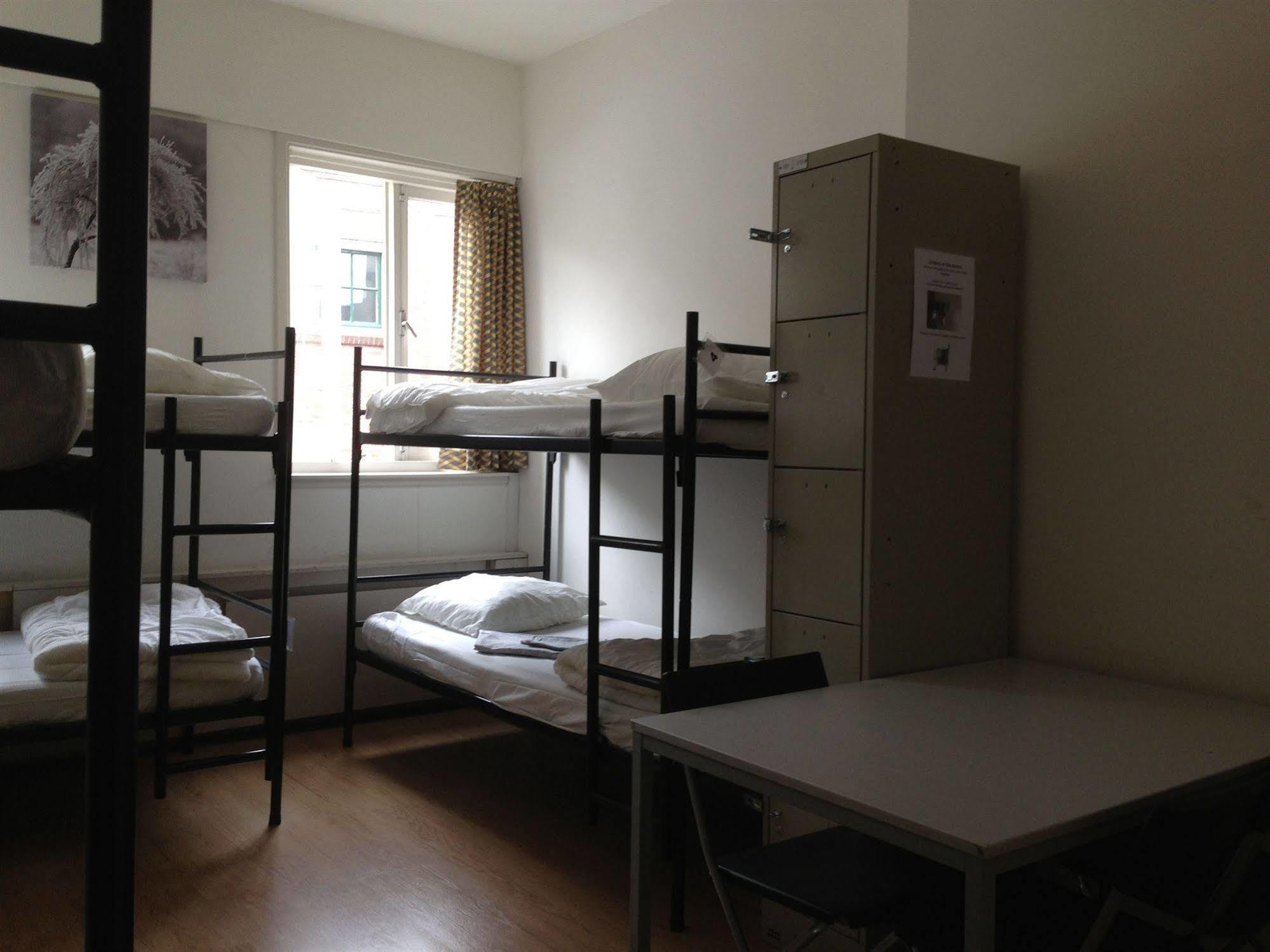 Stone Hotel & Hostel Утрехт Екстериор снимка